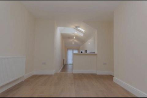 5 bedroom end of terrace house to rent, Tokyngton Avenue, Wembley, Greater London, HA9