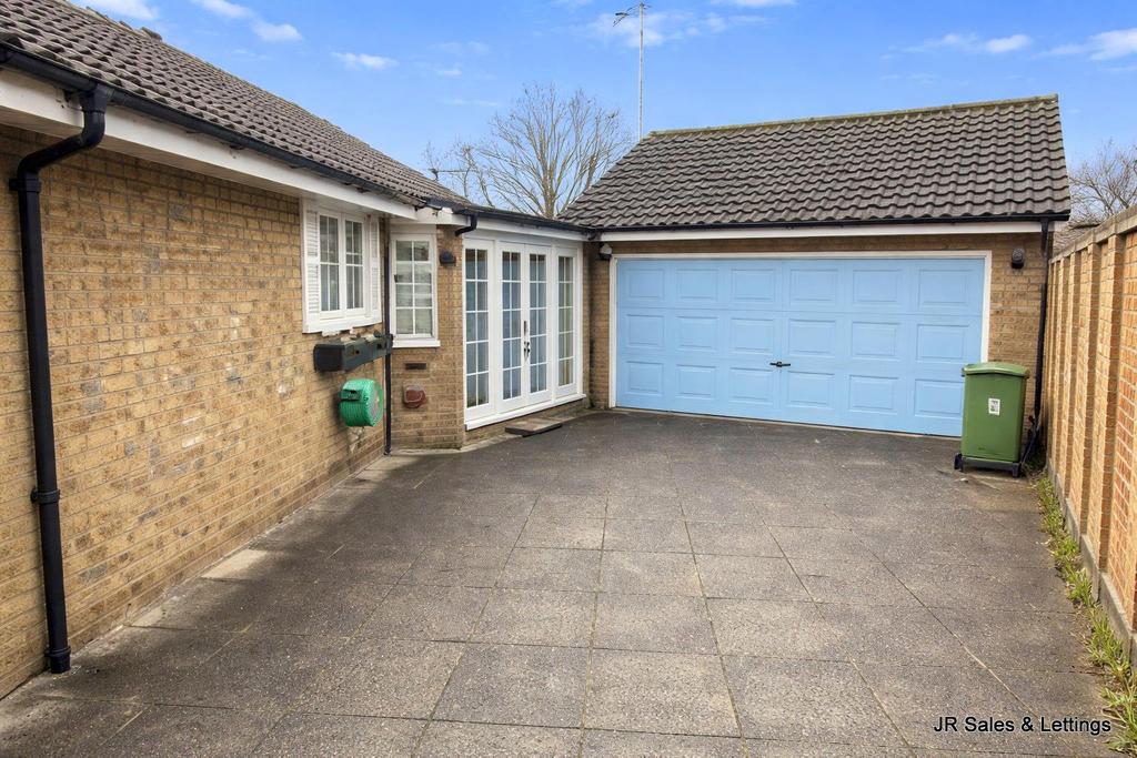 Garage.jpg