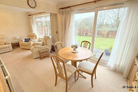 undefined, Doverfield, Goffs Oak