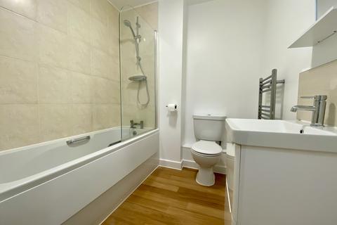 undefined, Flat 10, The Moorings, 21 Albert Way, East Cowes,