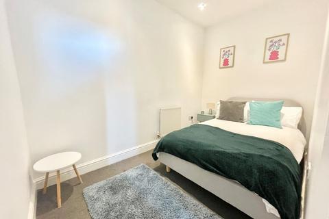 2 bedroom flat to rent, Northdown Road, Margate, CT9