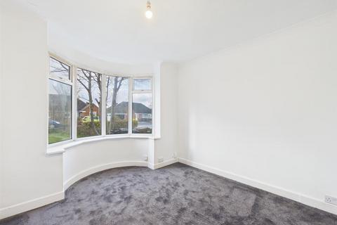 3 bedroom semi-detached house to rent, Charingworth Road, Solihull B92