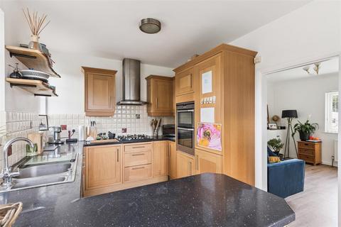 2 bedroom semi-detached house for sale, Ellis Avenue, Stevenage SG1