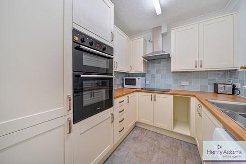 undefined, King George Avenue, Petersfield, GU32