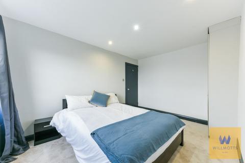 2 bedroom flat to rent, Ladbroke Grove, London, W10