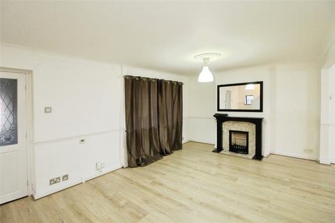 3 bedroom semi-detached house to rent, Easedale Drive, Hornchurch, RM12