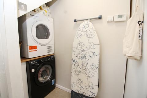 3 bedroom end of terrace house for sale, Bannachra Crescent, Tullichewan, Alexandria G83