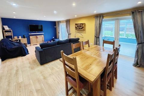 4 bedroom property for sale, Manor Lane, Wotton-under-Edge, Gloucestershire
