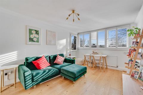 2 bedroom flat for sale, Clement Close, Willesden Green, London