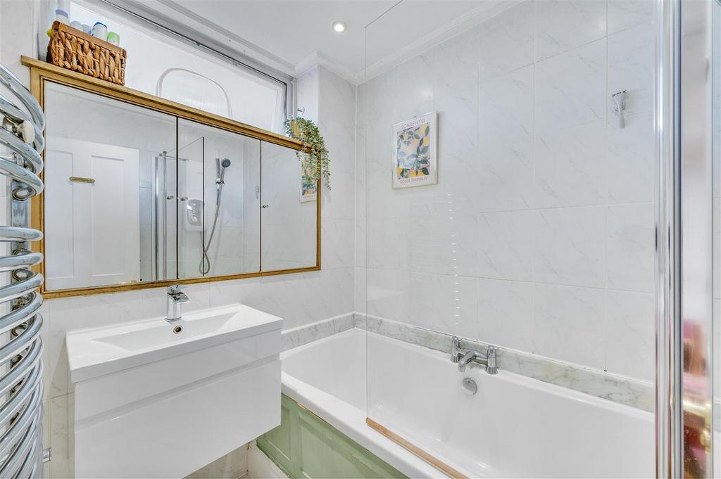 Daniels Clement Cl, London NW6 7 AN, 004.jpg