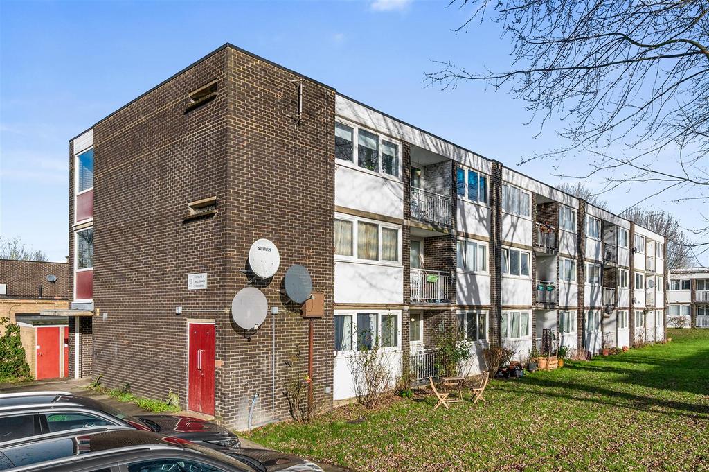 Daniels Clement Cl, London NW6 7 AN, 017.jpg