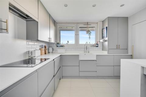 2 bedroom flat for sale, Clement Close, Willesden Green, London