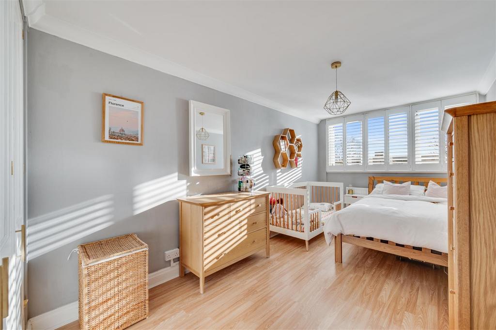 Daniels Clement Cl, London NW6 7 AN, 001.jpg