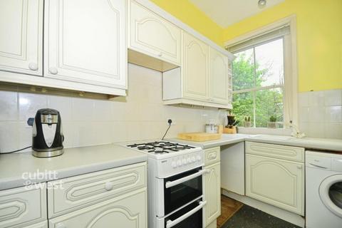 1 bedroom apartment to rent, Denefield Drive, Kenley CR8 5GR