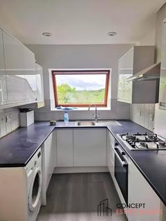 2 bedroom apartment to rent, Weihurst Court, Carshalton Road, Sutton, Surrey, SM1