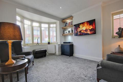 3 bedroom semi-detached bungalow for sale, Park Avenue, Beverley