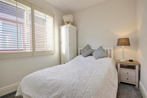 3 bedroom semi-detached bungalow for sale, Park Avenue, Beverley