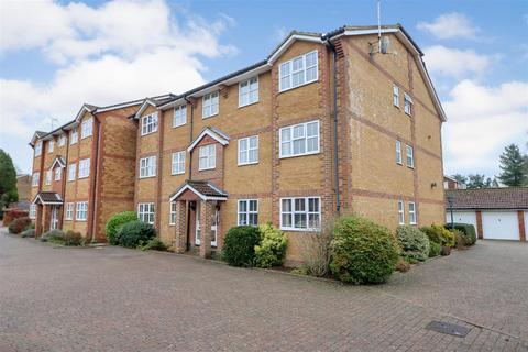 2 bedroom flat for sale, Rushams Road, Horsham
