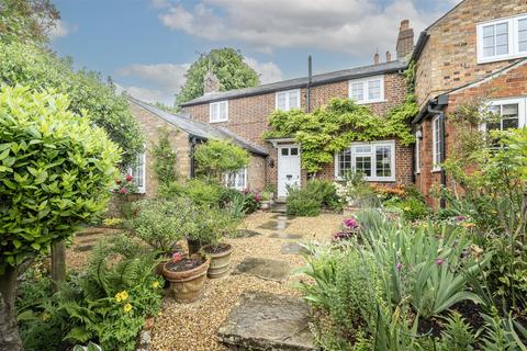 3 bedroom house for sale, Church Lane, Kimpton, Hitchin