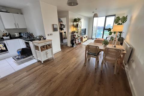 2 bedroom apartment to rent, Century Tower, Shire Gate, Chelmsford