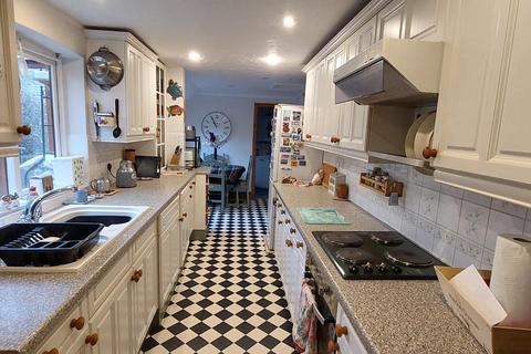 3 bedroom end of terrace house for sale, Albion Place, Rushden NN10