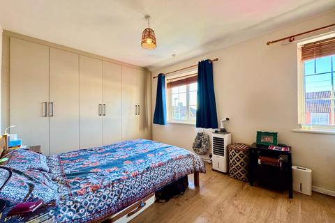 2 bedroom terraced house for sale, Edrick Road, Edgware, HA8