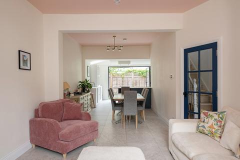 3 bedroom terraced house to rent, Charteris Road, London, NW6