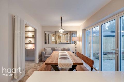 4 bedroom detached house for sale, Kelvedon Road, Wickham Bishops