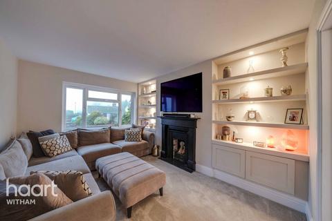 4 bedroom detached house for sale, Kelvedon Road, Wickham Bishops