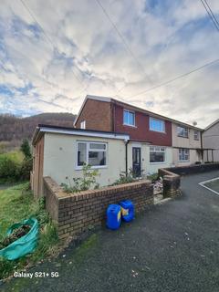 3 bedroom terraced house to rent, Fforchaman Road, Cwmaman CF44