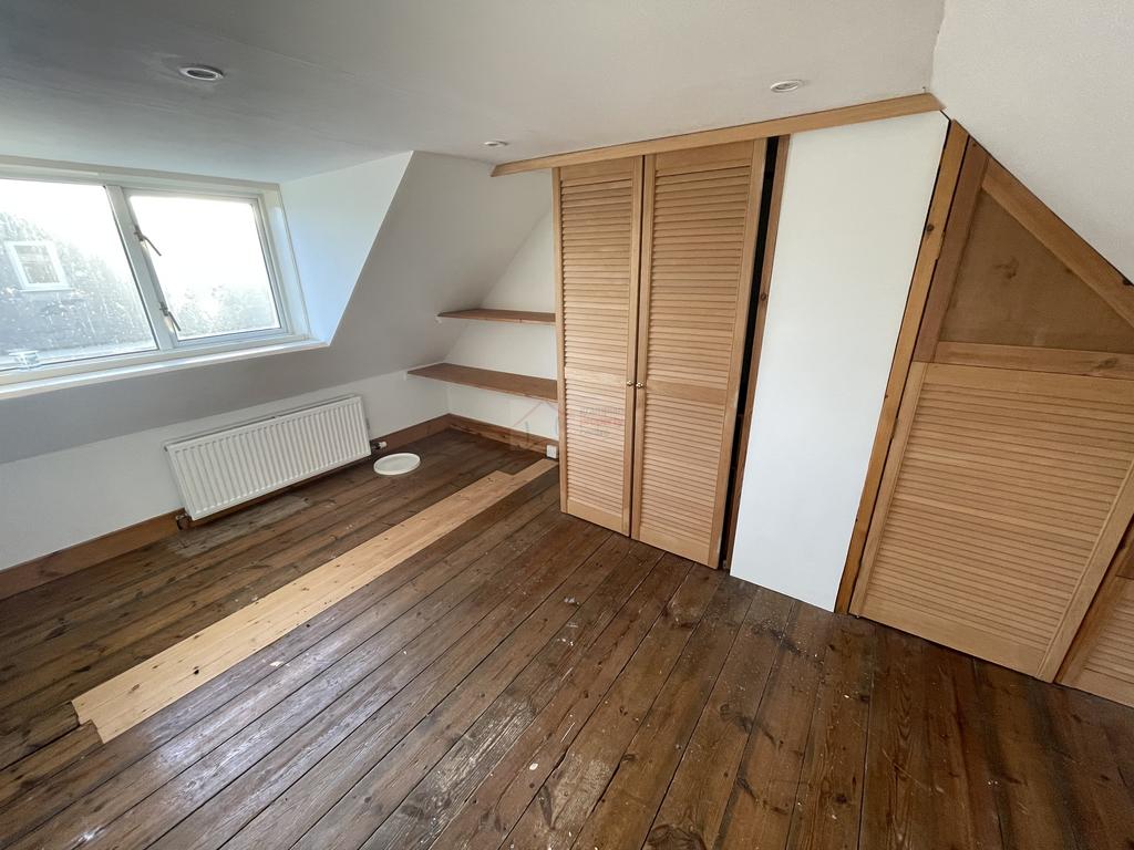 Bedroom 3a.JPG