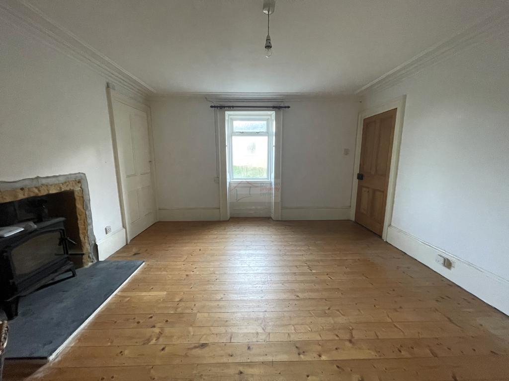 Bedroom 1b.JPG