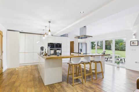 4 bedroom detached house for sale, Victoria Road, Beverley, HU17 8PJ