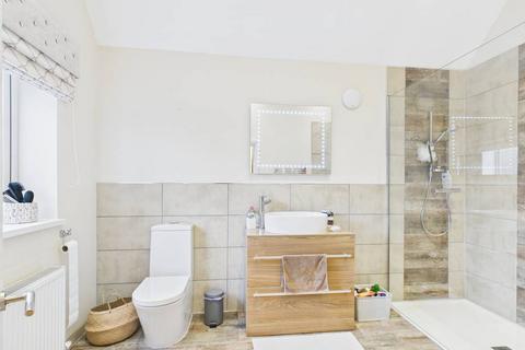 4 bedroom detached house for sale, Victoria Road, Beverley, HU17 8PJ