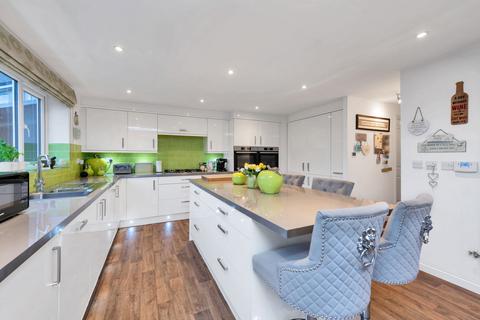 5 bedroom detached house for sale, Halifax Road, Cambridge CB23