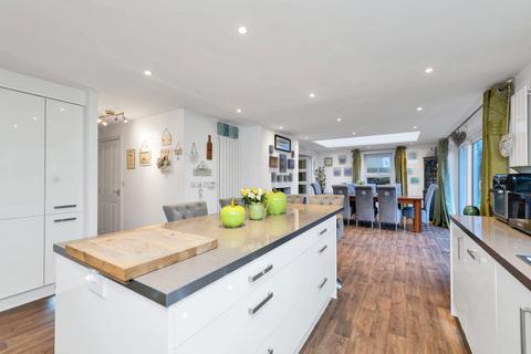 5 bedroom detached house for sale, Halifax Road, Cambridge CB23