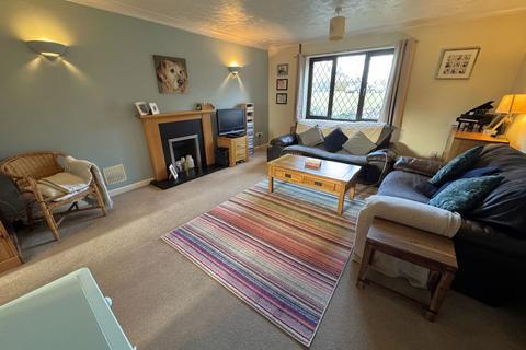4 bedroom detached house for sale, Cours La Ville Close, Buckingham MK18