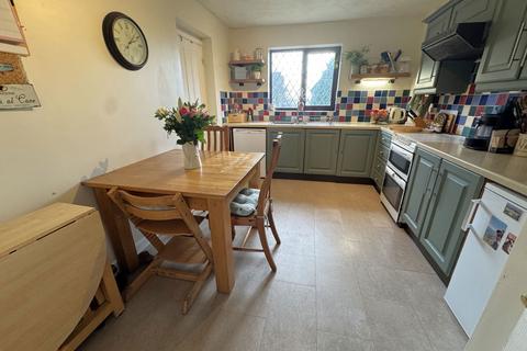 4 bedroom detached house for sale, Cours La Ville Close, Buckingham MK18