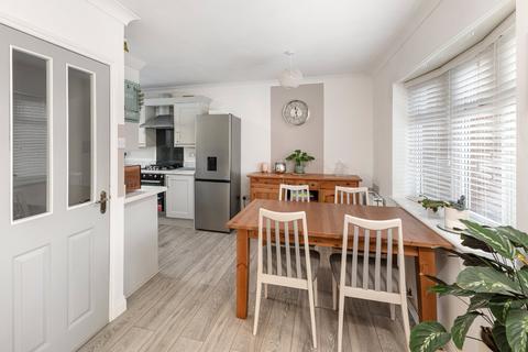3 bedroom terraced house for sale, Lowbiggin, Tyne and Wear NE5