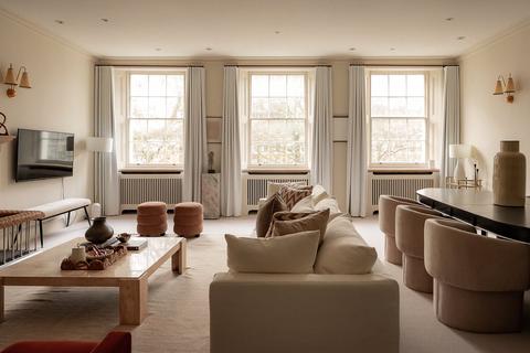 3 bedroom apartment to rent, Hyde Park Square, Bayswater, W2