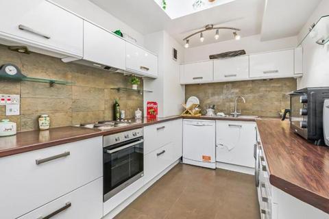 2 bedroom apartment to rent, Broadley Terrace, London NW1