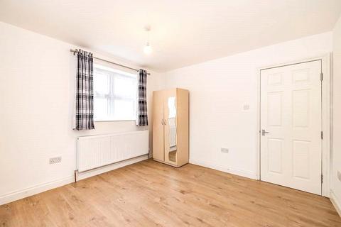 1 bedroom flat to rent, St. Albans Road, Hertfordshire WD24