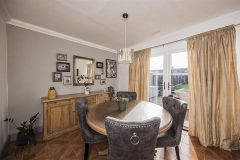 undefined, Oaklands Close, West Kingsdown TN15