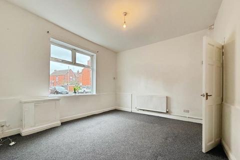 3 bedroom end of terrace house for sale, Chadwick Street, Leigh