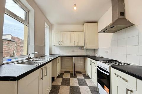 3 bedroom end of terrace house for sale, Chadwick Street, Leigh