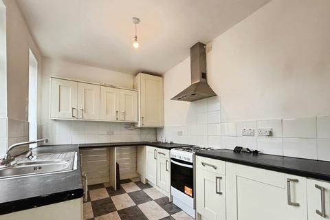 3 bedroom end of terrace house for sale, Chadwick Street, Leigh