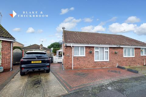 2 bedroom semi-detached bungalow for sale, Chipstead Walk, Clacton-on-Sea
