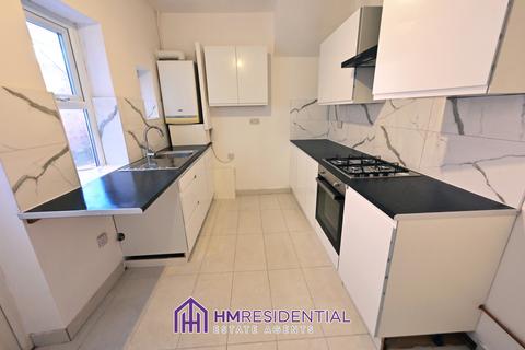 2 bedroom flat to rent, Condercum Road, Benwell NE4