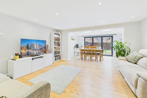 3 bedroom semi-detached house for sale, Aylesbury HP19
