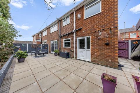 3 bedroom semi-detached house for sale, Homestead Avenue, Haydock, WA11